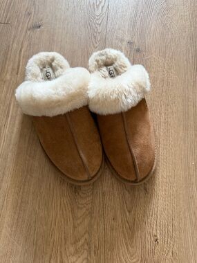 UGG Chestnut Suede Shearling-Lined Slip-On Clogs